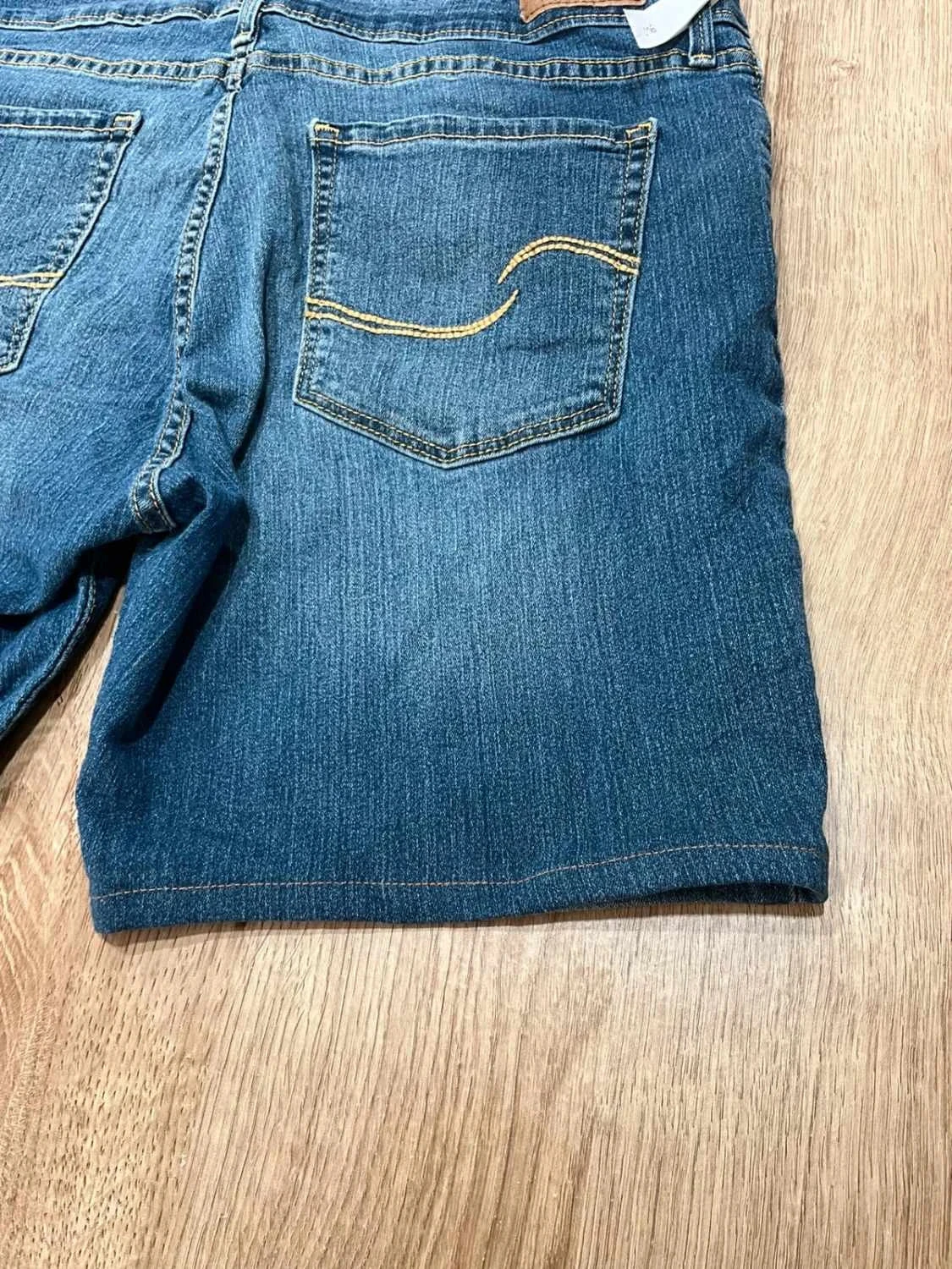 Short Levi’s Modern Capri W32 Femme  Bleu délavé Slv016 – photo 6